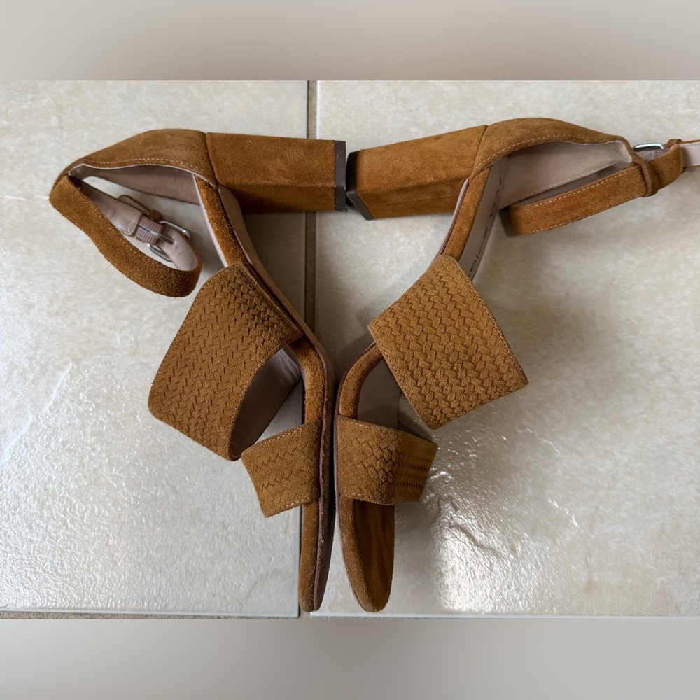 Via Spiga Womens Wendolin Suede Textured Block Heels Tan Size 7.5 US - Picture 6 of 11